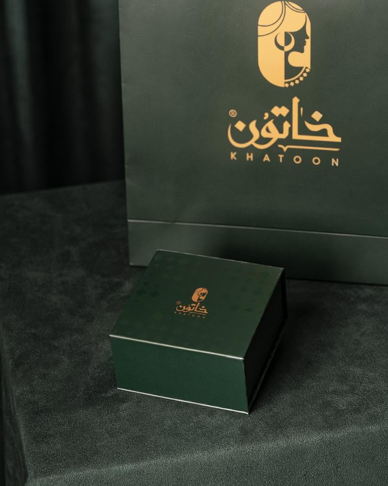 سلسال زركون ذهبي ناعم مع تعليقة المسمار