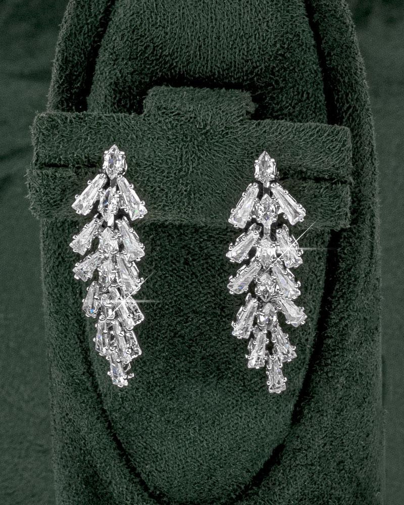 طقم مجوهرات مميز بشلالات متدلية مزينة بالزركون اللامع للمناسبات