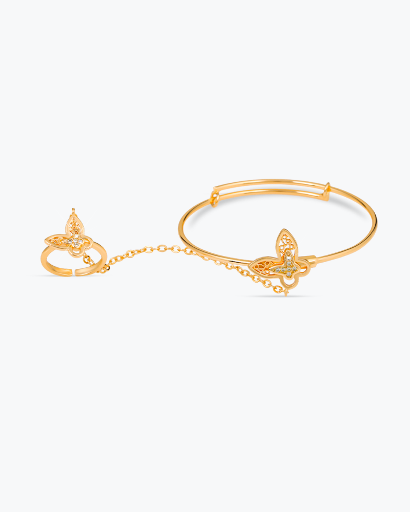 طقم اكسسوارات ذهبية للأطفال بتصميم الفراشة