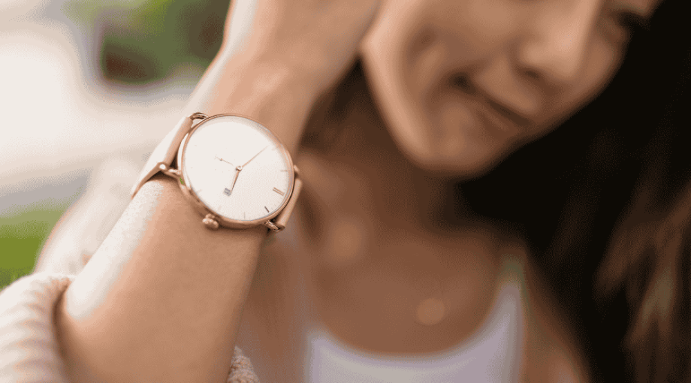 ساعات نسائية صغيرة جذابة ومميزة تليق بأناقتك