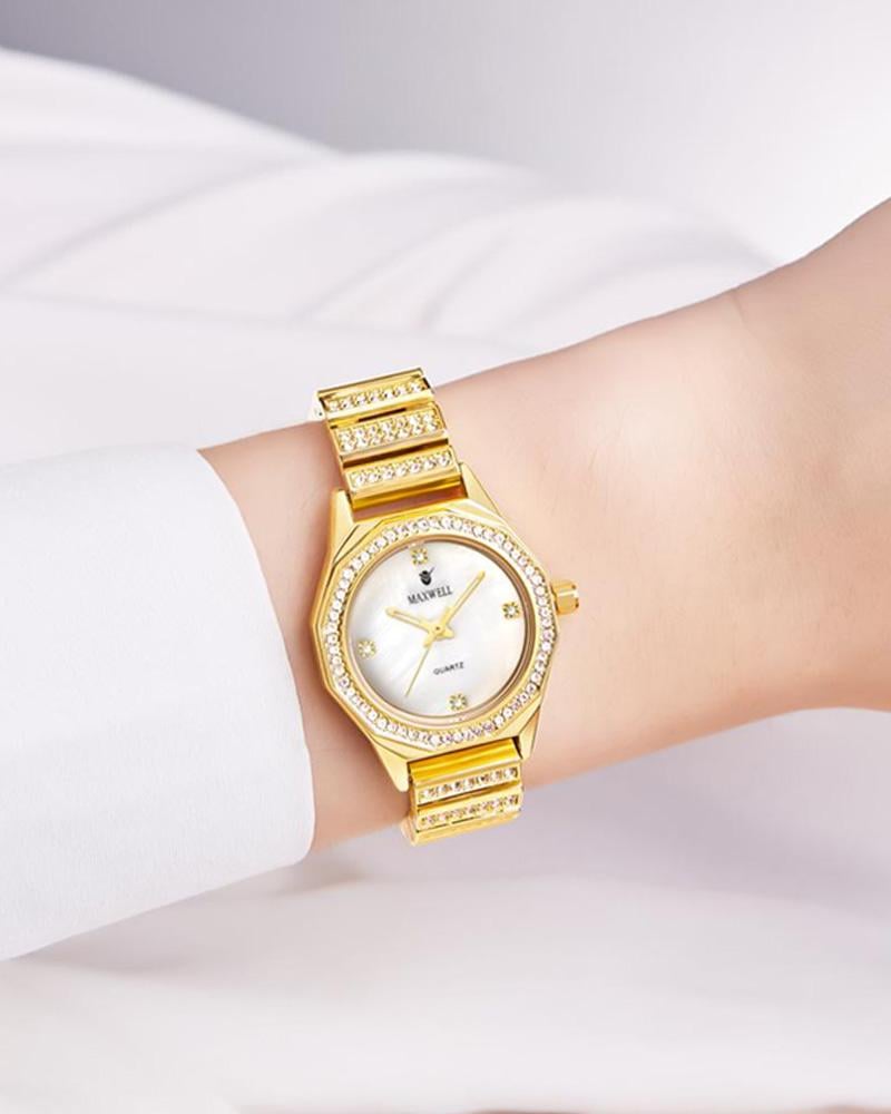 ساعة نسائية بمينا ابيض مرصعة بالكريستال الابيض