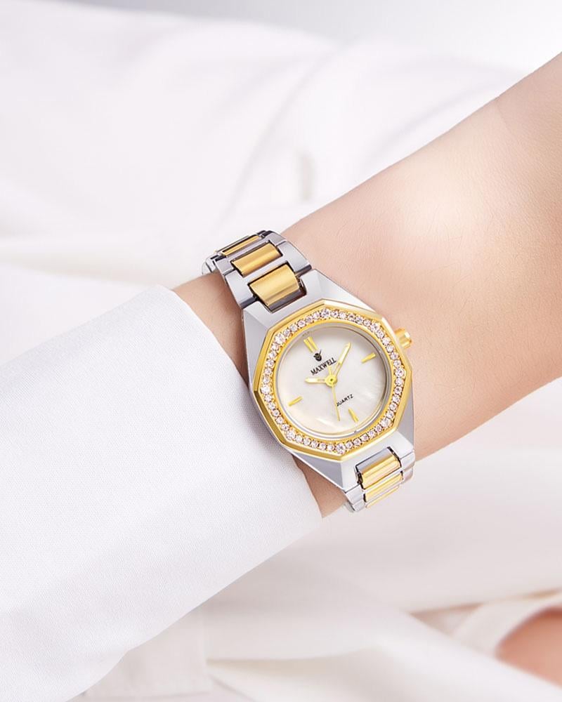 ساعة نسائية مزينة بالزركون لون فضي ذهبي