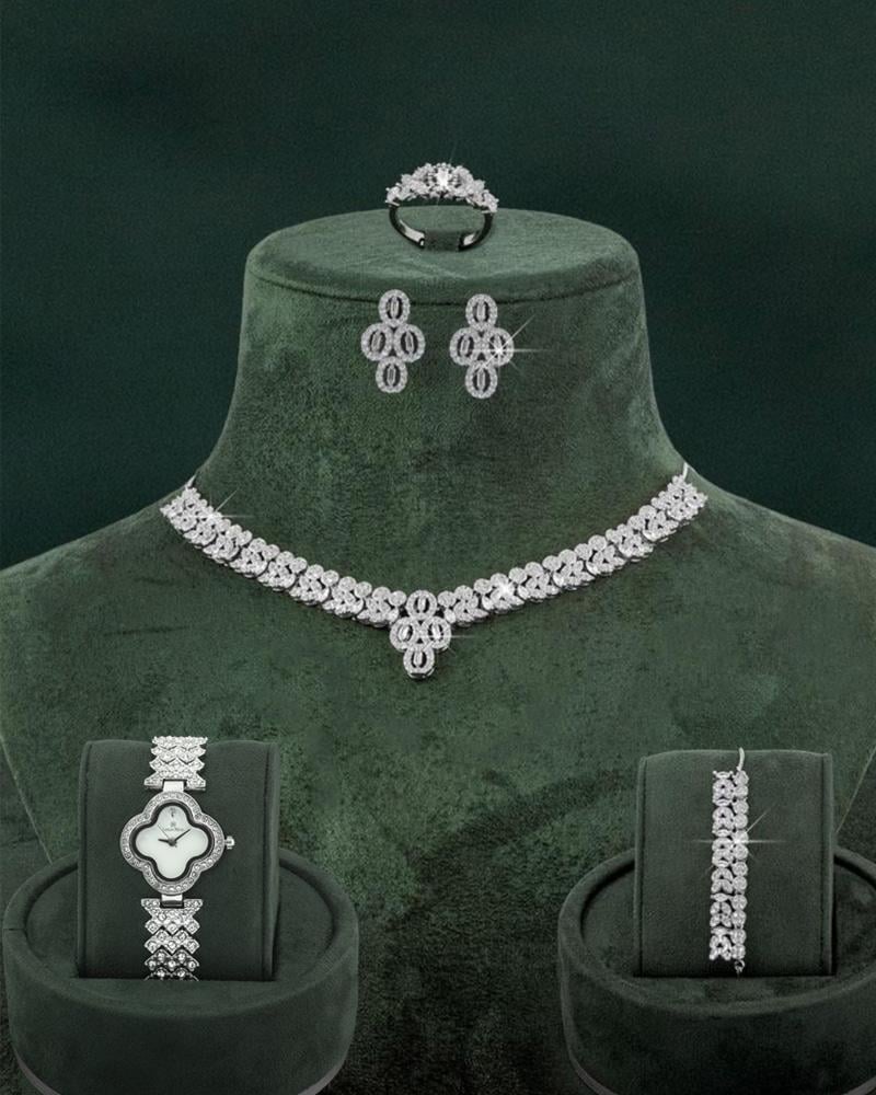 تشكيلة راقية تتكون من طقم زركون فاخر مع ساعة بتصميم أنيق
