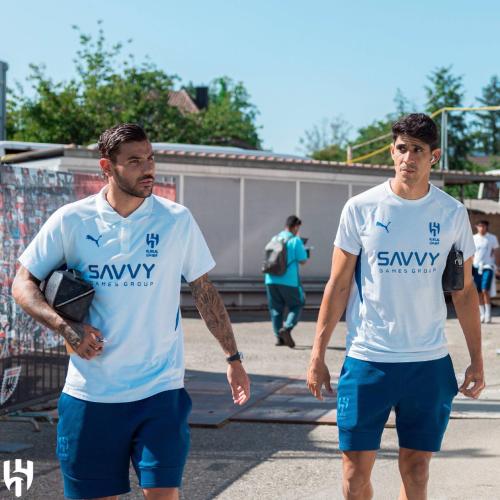 طقم الهلال
