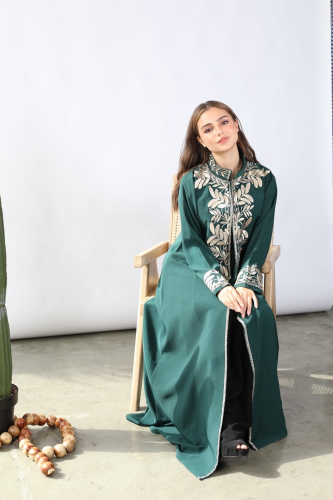 عباية مطرزة LA45