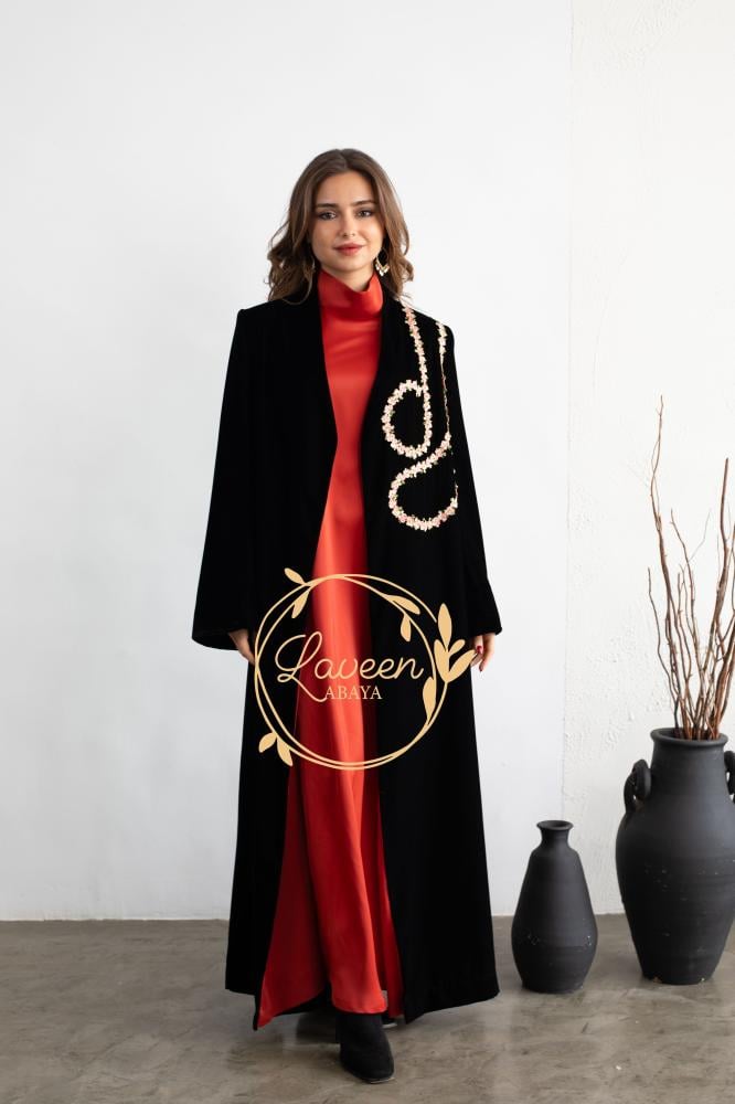 عباية بليزر LA141