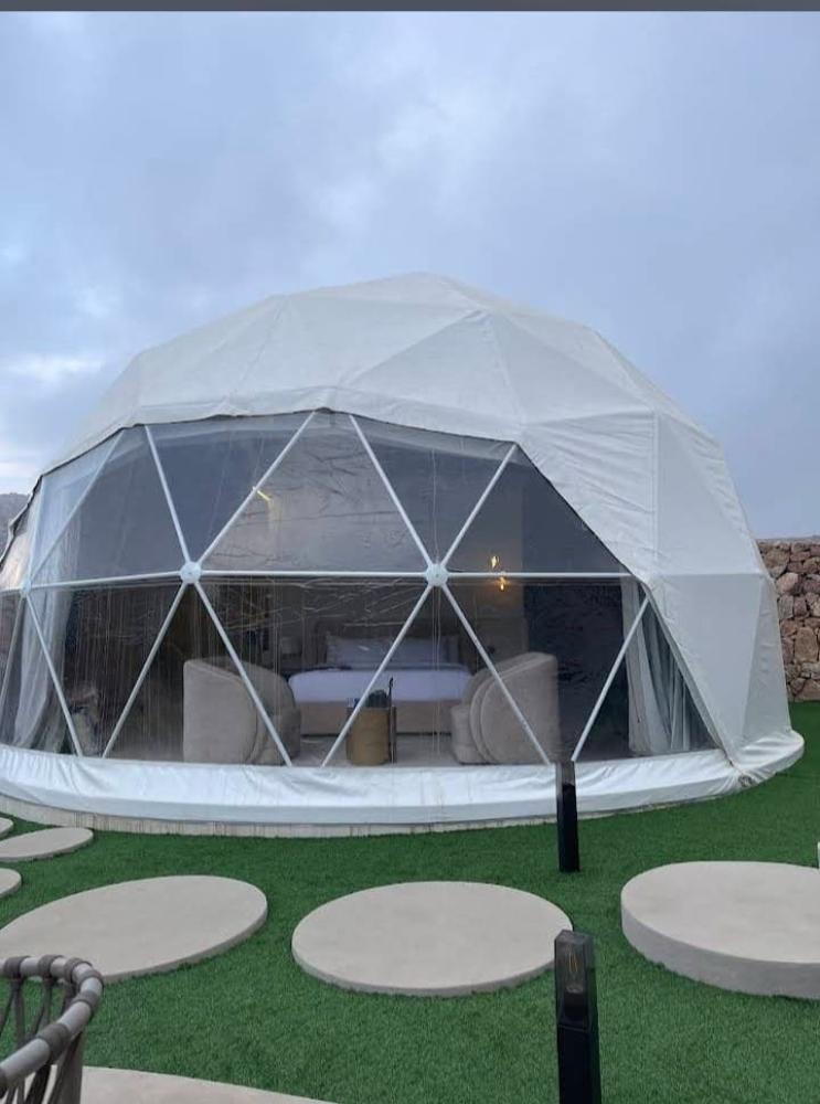 القباب والخيام الحديثة: هندسة متطورة تخدم الفعاليات والضيافة والمشاريع الميدانية