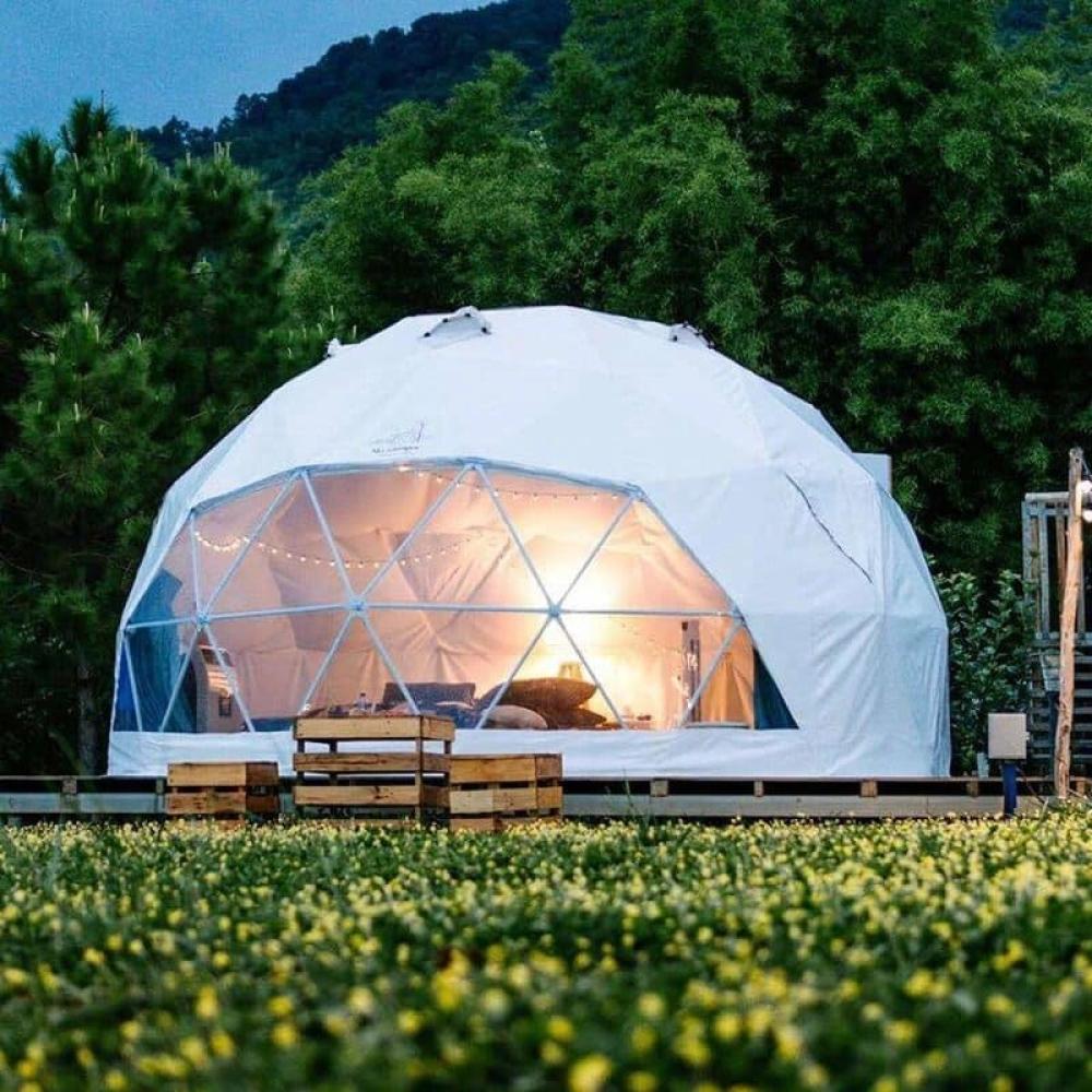خيم NEOM TENTS الأوروبية: فخامة الطبيعة بأسلوب عصري