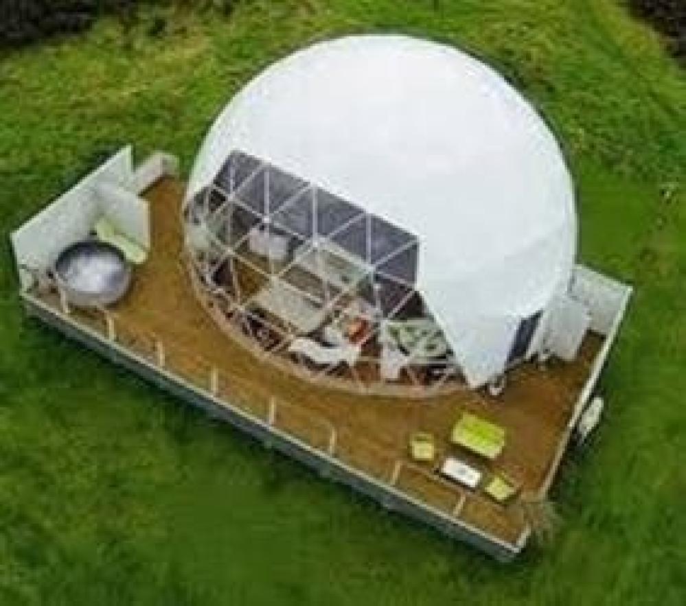 نيوم تنتس — فخامة الاستدامة في قلب الطبيعة