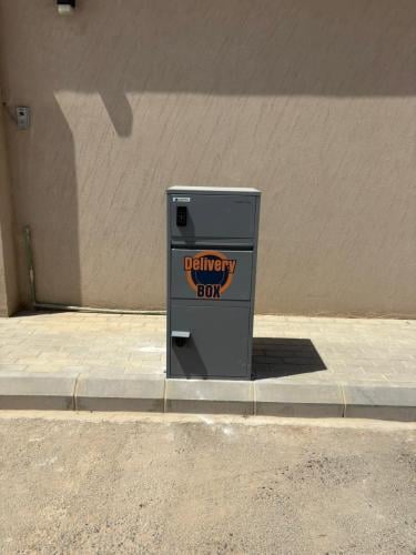 خدمة تركيب صندوق الشحنات