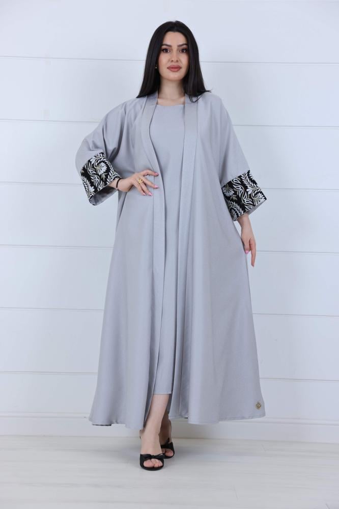 عباية صيفي قطعتين بأكمام مطرز مورد لون رمادي