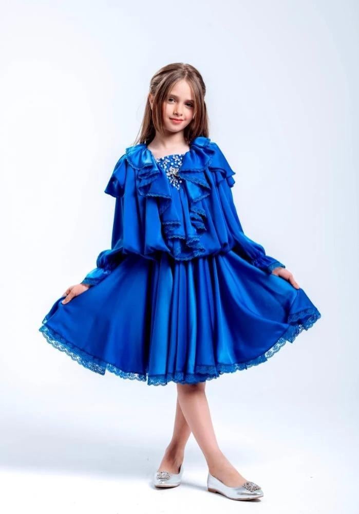 مع آيس كيوب ستور اختاري أفضل 10 موديلات فساتين بناتي للتألق في صيف 2025!