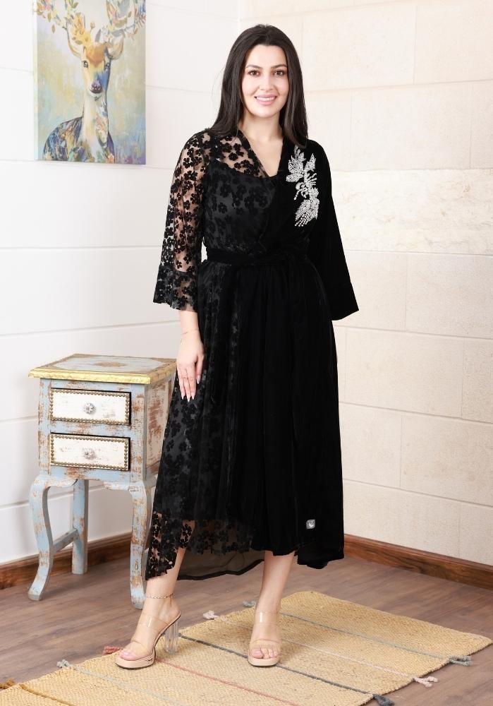 بشوت نسائية شتوي قطعتين بأناقة مميزة وخصومات هائلة