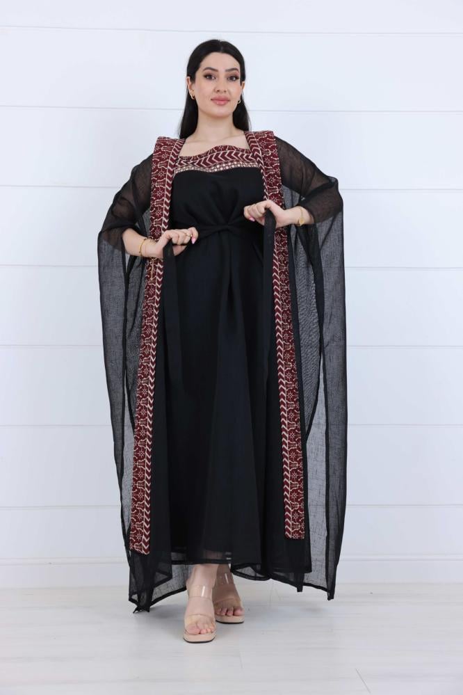 جلابية اسود لينن قطعتين مزينة بشرائط مطرزة