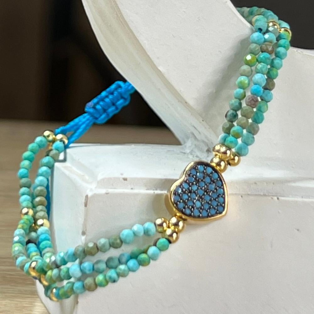 أسورة الفيروز – صفاء الروح ولمسة من الحماية