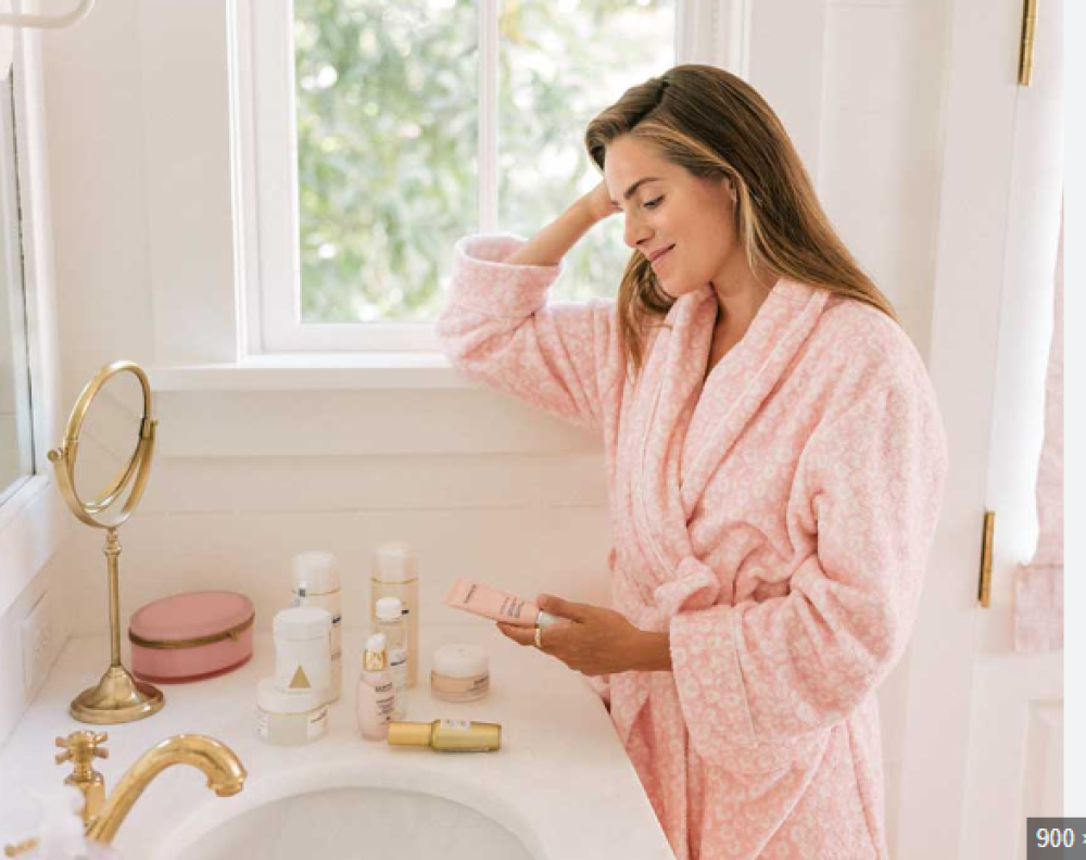 زبدة الجسم والمقشرات – سر البشرة المخملية