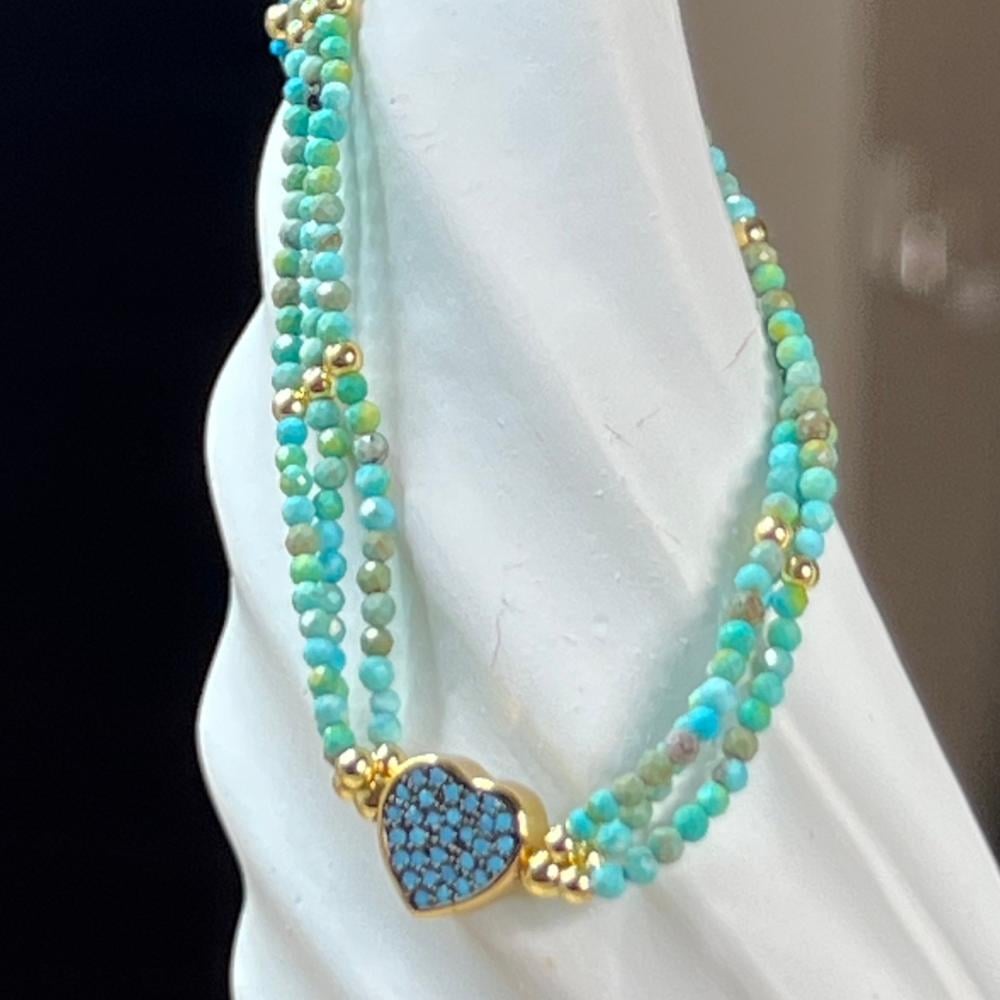 أسورة الفيروز – صفاء الروح ولمسة من الحماية