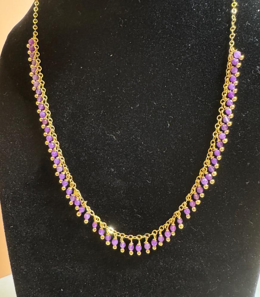 قلادة من الفضة 925 مطلية بالذهب مع حجر الأماثيست