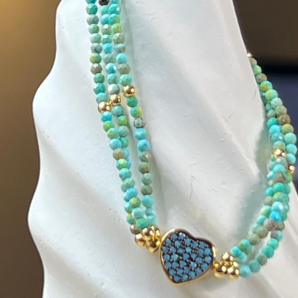 أسورة الفيروز – صفاء الروح ولمسة من الحماية