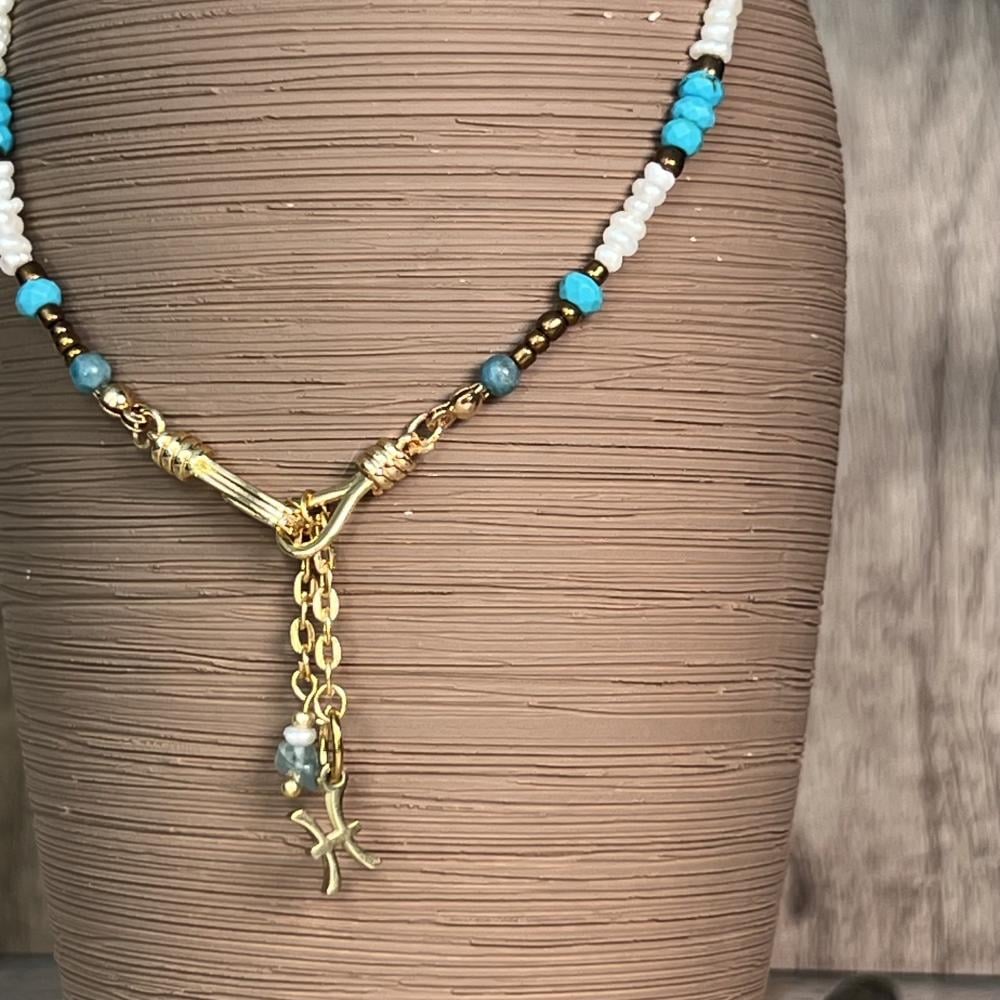 مجوهرات حجر طبيعي تجمع بين الفيروز واللؤلؤ والطاقة الإيجابية