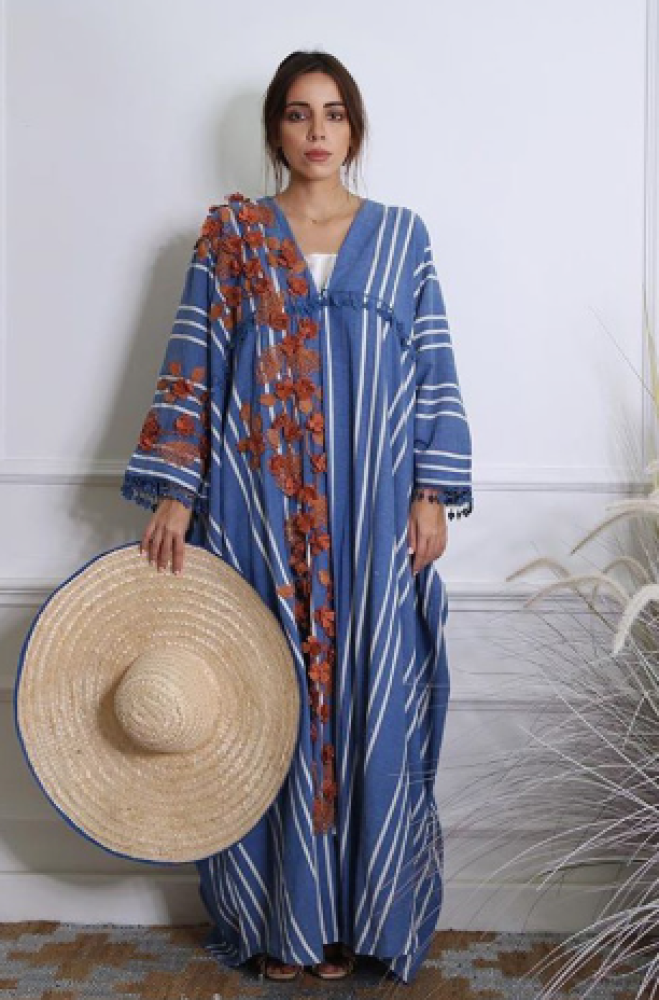 فساتين وعبايات بطابع بوهيمي – الأناقة بروح الطبيعة