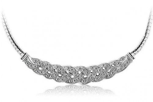 قلادة نسائية مزينة بالزركون الشفاف على شكل سعفة النخل