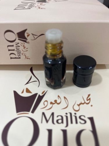دهن عود ترات