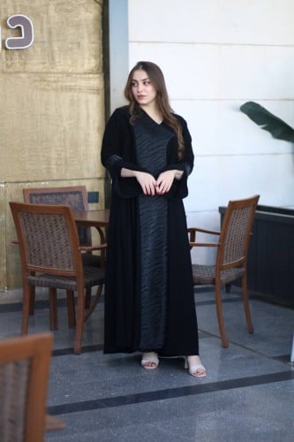 عبايه قماش سيراميك اسود فاحم مع اضافة قماش جلد وشم...