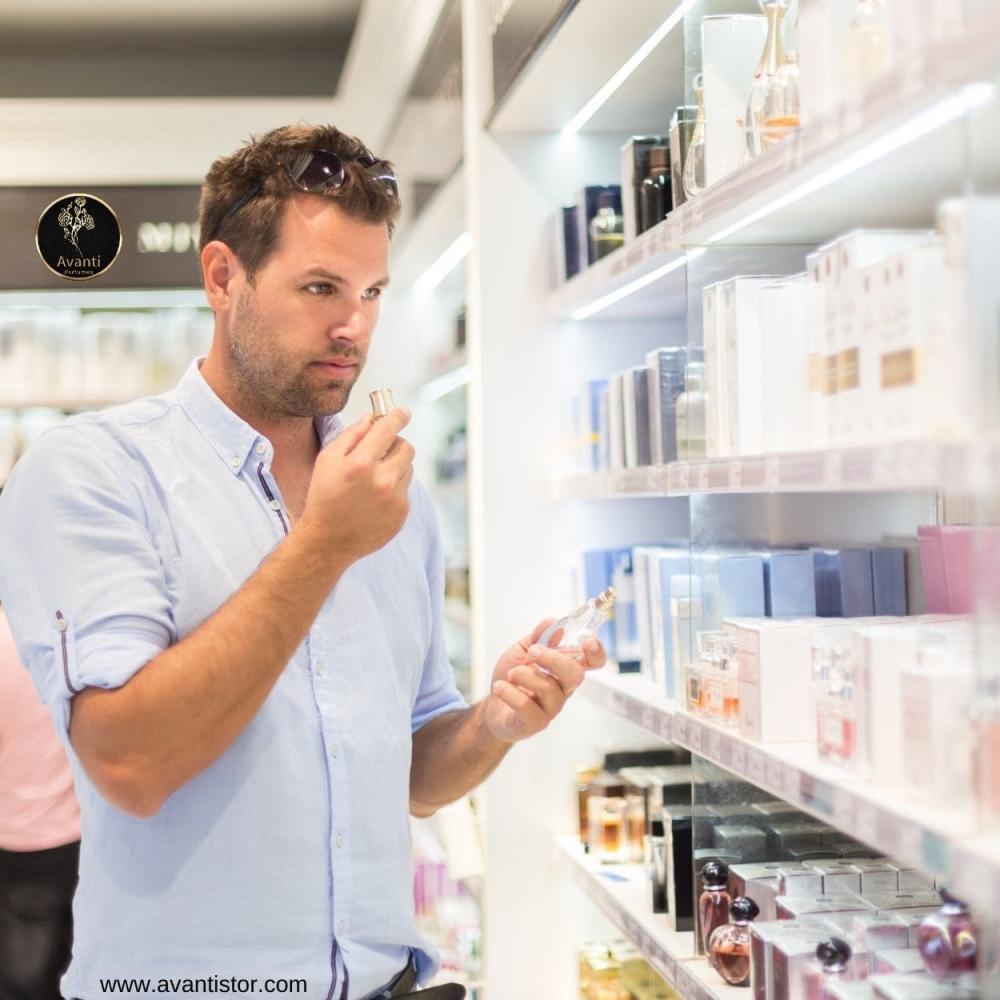 كيف تختار عطرك حسب نوع بشرتك؟ دليلك الكامل لاختيار يدوم ويليق بك
