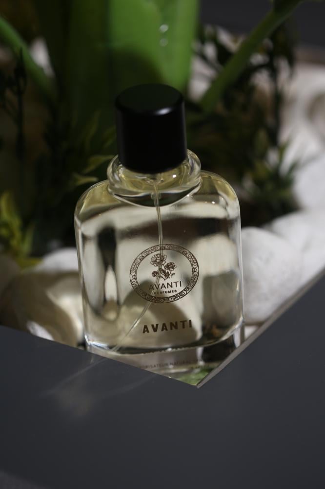عطر أفانتي الجديد – تجربة فاخرة بمزيج البرغموت والبنفسج
