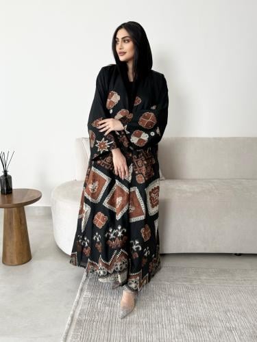 Z295 / قماش اورقنزا تركي مشجر حاشية تحت واطرف الكم