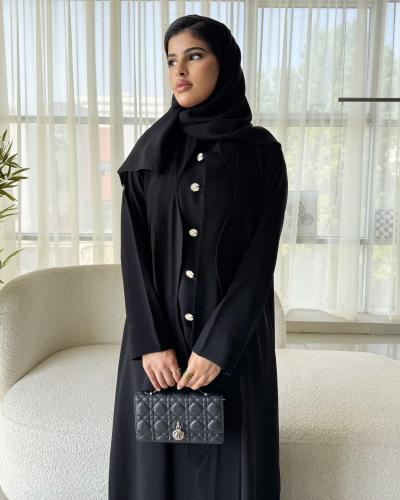 Z332 / قماش كريب كوبرا طبقتين بالامام مع ازارير ورد