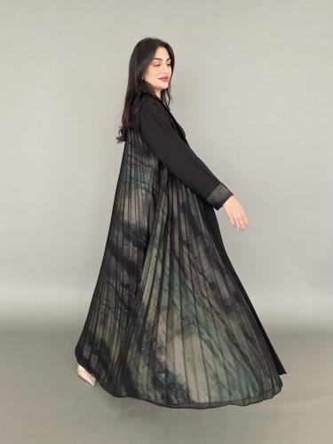 Z239 / قماش كريب مشجر  وملون مع شيفون اسود كسرات