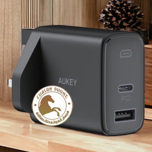 شاحن جداري أوكي ثنائي بمنفذ PD ومنفذ يو اس بي بقوة 32 واط - اسود