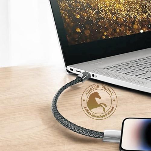 سواره مع شاحن أيفونPD