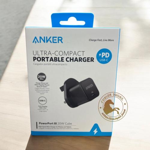 شاحن جداري انكر 20 واط لون أسود TIPE-C