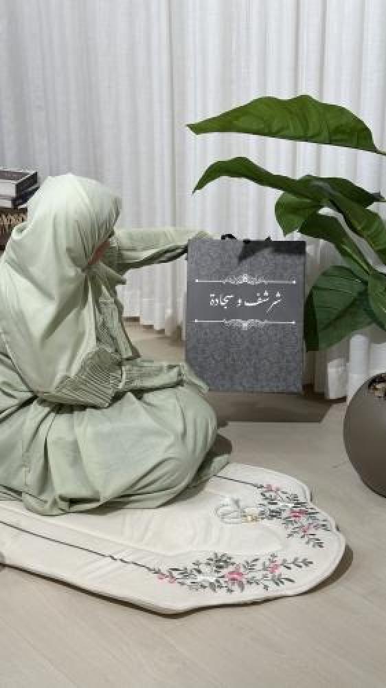 أطقم صلاة أنيقة: الراحة والاحتشام بلمسة عصرية