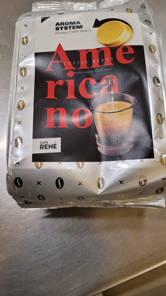 قهوة حب امريكانو من شركة ريني كافيه بولندا 500 جرام  Rene Cafe Poland Americano Coffee 500g