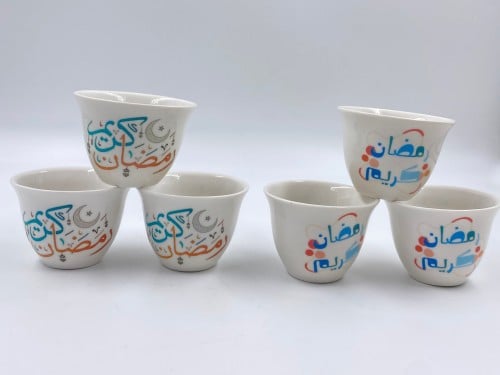 فناجين قهوة بثيم رمضاني