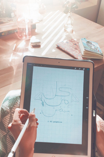 خدمة تصميم خاصة