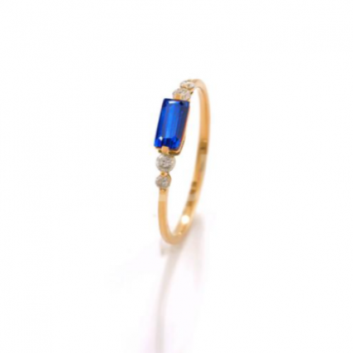Yellow gold ring with blue stone