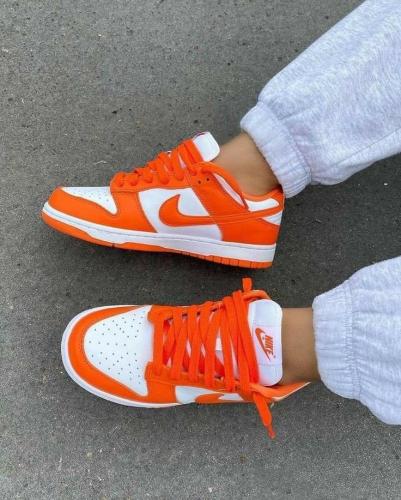 Nike dunk low orange