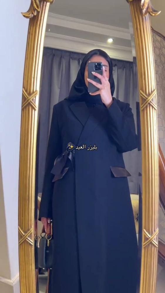 عباية العيد بليزر بتفاصيل انثوية