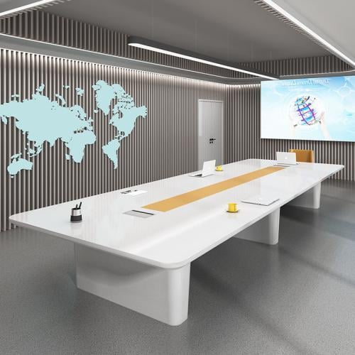طاولة اجتماعات بتصميم أنيق ولون مميز