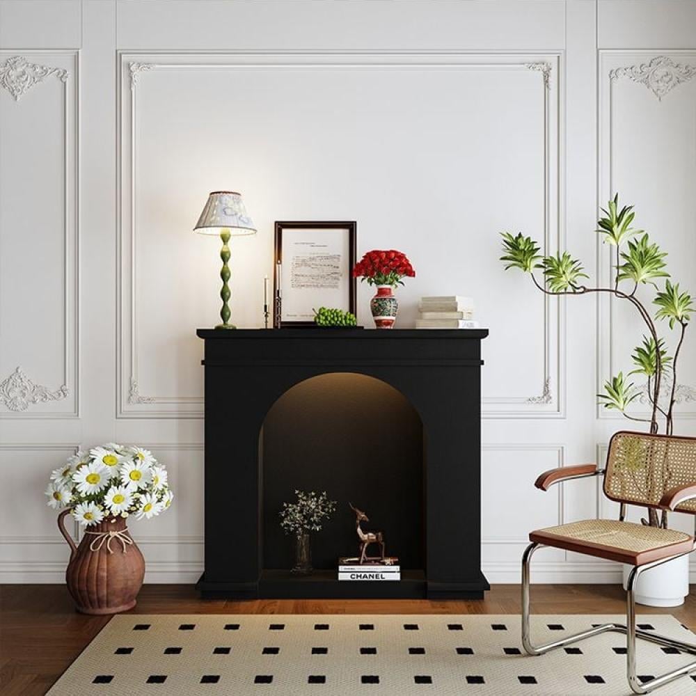 خزانة مدفأة على الطراز الفرنسي