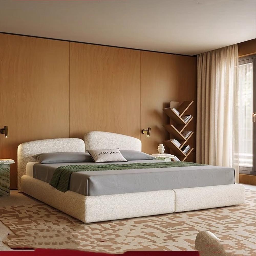 سرير بتصميم أنيق