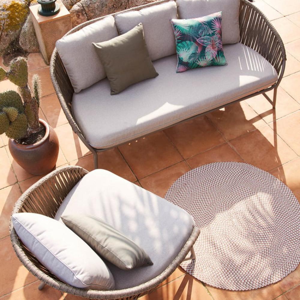 مقعد خارجي متعدد الخيارات