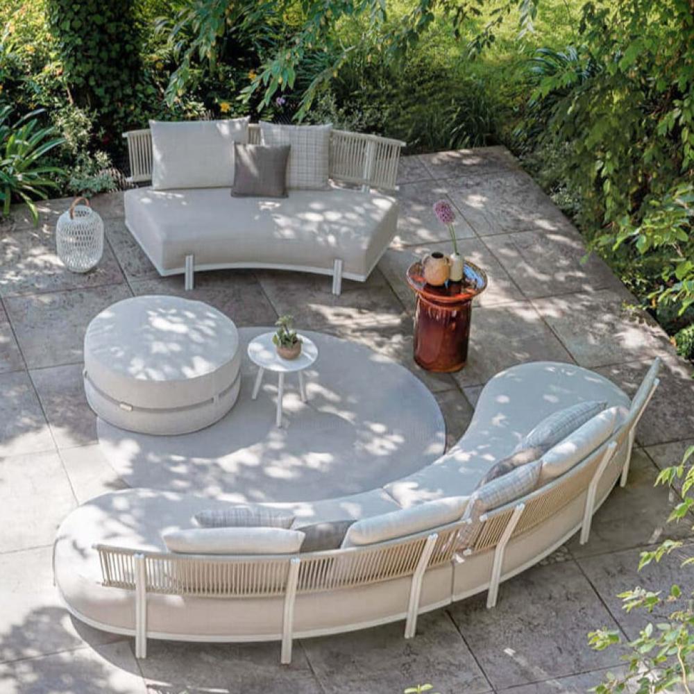 أريكة خارجية مخصصة للفناء والشرفة