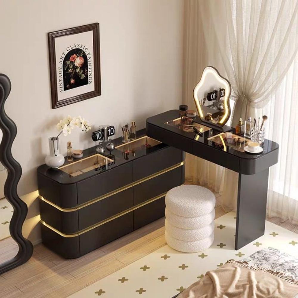 طاولة تزيين خشبية عصرية مع مرآة LED وخيارات تخزين متعددة