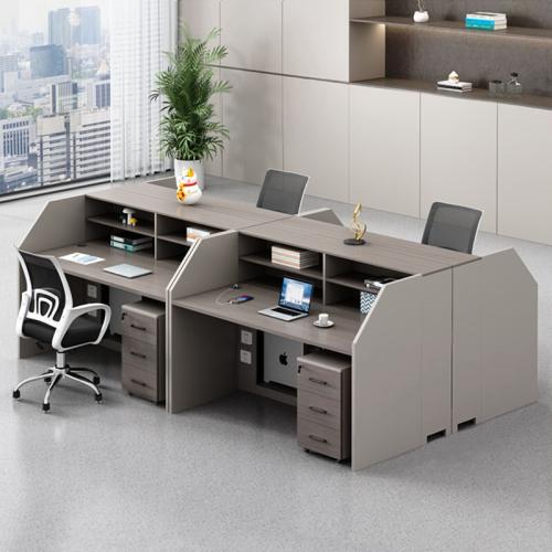 محطات عمل مكتبية عصرية – تصميم عملي ومرن لبيئات العمل الحديثة